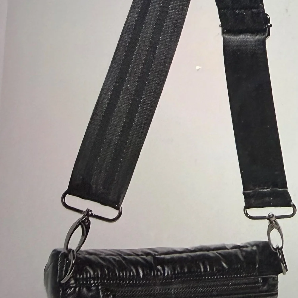 Think Royln Little Runway Crossbody/Belt Bag - Picture 4 of 6